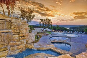 Pool - Awesome Cottage in The Hollows - Views / 4 Pools (Jonestown)