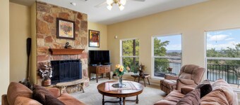 Lake Travis Waterfront Home: Boat Dock, Balcony, Winery