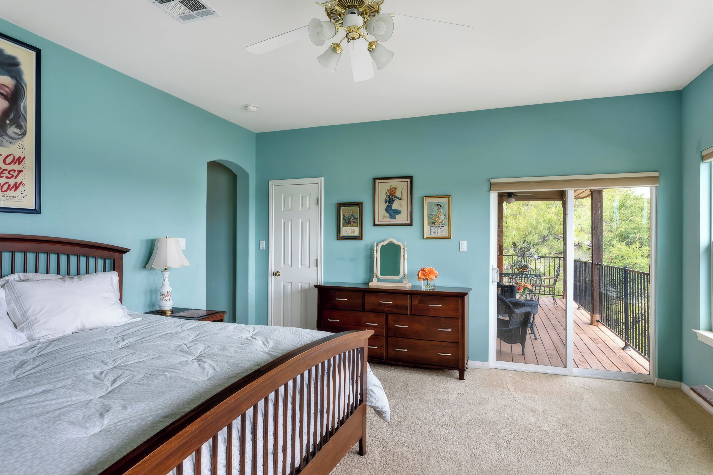 3 bedrooms, iron/ironing board, travel cot, free WiFi