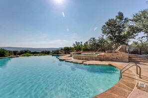 Pool - Twisted Oaks - Lake Haus (Hollows Resort) (Jonestown)