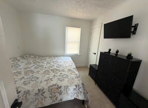 2 bedrooms, bed sheets