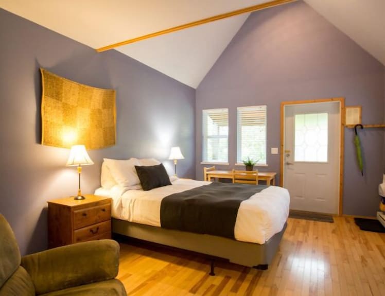 Studio A - Cozy Cottage Walking Distance To Two Beaches - Ucluelet