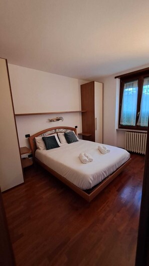 1 bedroom, free WiFi, bed sheets - Rolly Home- Verona Apartament, complete home close to downtown and the station (Verona)