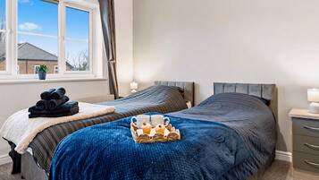 2 bedrooms, desk, iron/ironing board, free WiFi