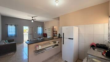 Departamento básico | Cocina privada