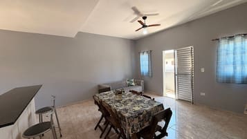 Basic Apartment | Dining