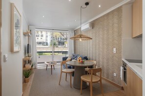 Interior - Two Towers - One-bedroom flat with balcony (Funchal)