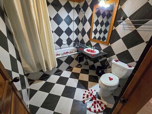 Deluxe Double or Twin Room, City View | Bathroom - Saba Suites Patong Phuket (Pa Tong)