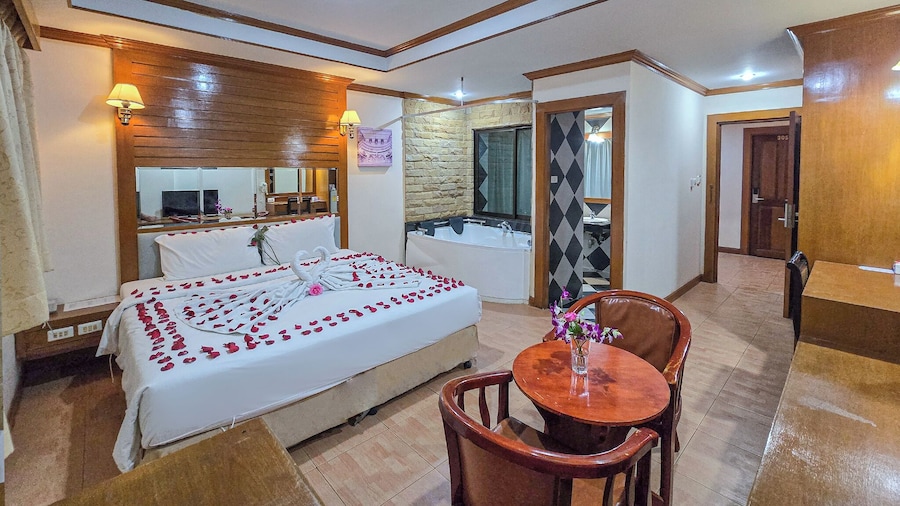 Saba Suites Patong Phuket