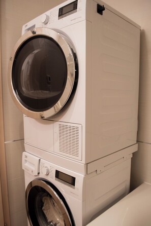 Interior - Panorama Apartment with Parking (Hlavní město Praha)