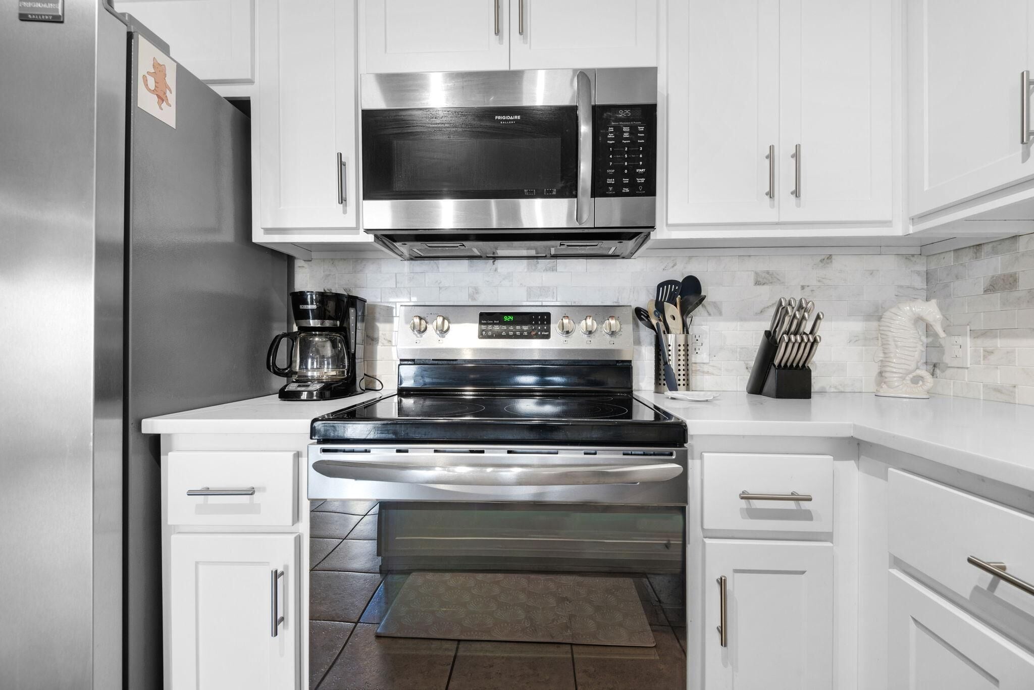 Condo, Multiple Beds (Gulf Island 532) | Private kitchen
