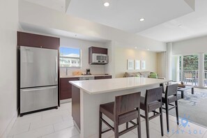 Interior - Amazing 1BR Apt w/ Private Balcony + Amenities (Doral)