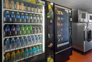 Perushuone, vuoristonäköala | Lahjatavarakauppa