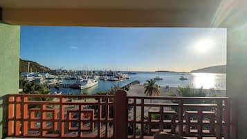 Suite clásica, vista a la playa | Áreas de la propiedad