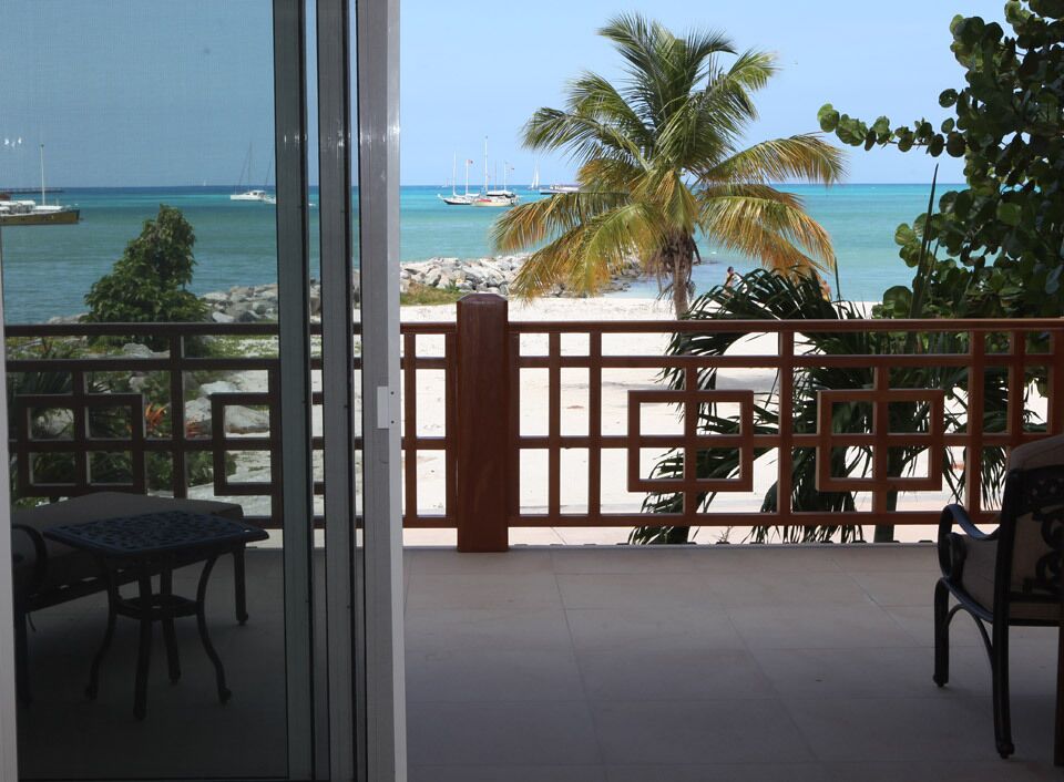 Suite, 1 King Bed, Beach View | Beach/ocean view