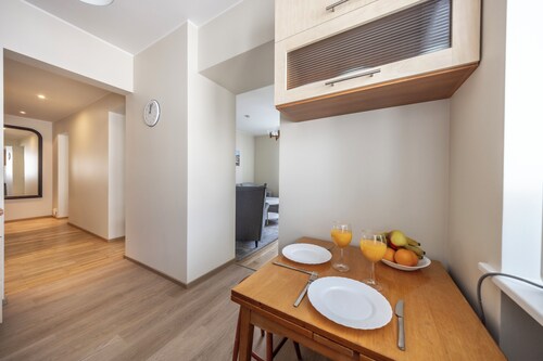 City center / Parking in the backyard / Quiet area