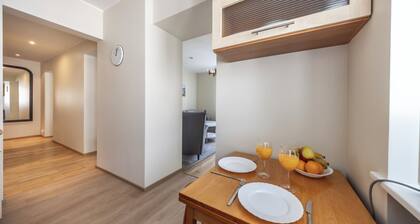 City center / Parking in the backyard / Quiet area