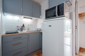 Fridge, microwave, oven, coffee/tea maker - La Cassiopée - Parking Privé (Agde)