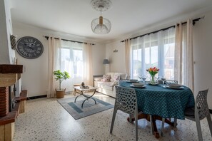 Dining - La Petite Solognote - Proche Châteaux de la Loire (Cour-Cheverny)