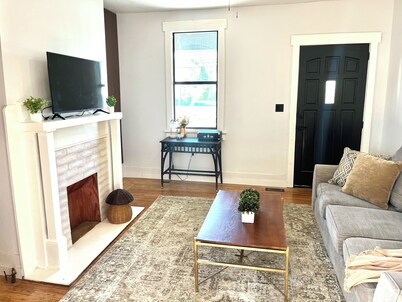 Charming 2 bedroom home. Minutes from The Masters