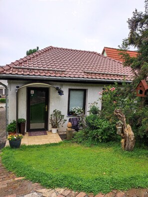Exterior detail - The Rhön, the land of the open distance. Nice little apartment with everything. (Kaltennordheim)