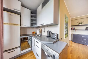 Private kitchen - Free Parking/ 2 BR / city center (Tallinn)