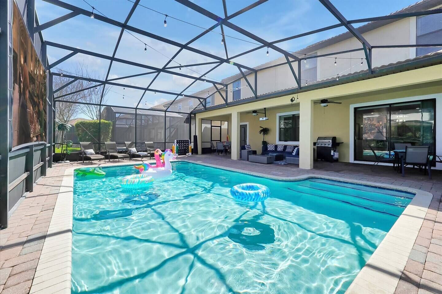 Piscine extérieure, piscine chauffée