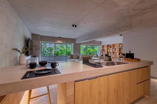 Deluxe Apartment, Balcony | Private kitchen | Fridge, microwave, oven, stovetop