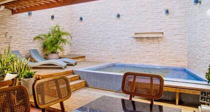 3 BR boutique house w / Pool, in Getsemaní, best location