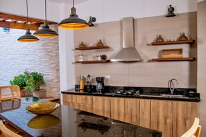 Private kitchen - 3 BR boutique house w / Pool, in Getsemaní, best location (Cartagena de Indias)