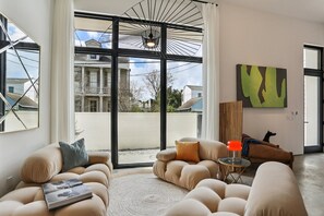 Living area - Modern House, walk to French Quarter or the street car is a block away! (New Orleans)