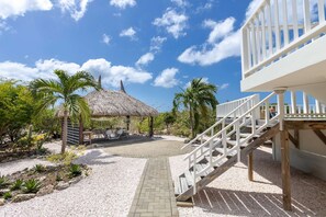 Terrace/patio - Spacious tropical villa near sea with porch - Coral Estate (Sint Willibrordus)