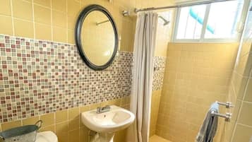 Double Room | Bathroom