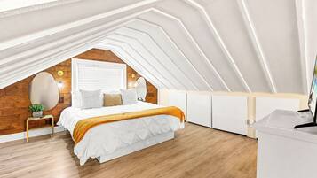 7 bedrooms, iron/ironing board, travel crib, free WiFi