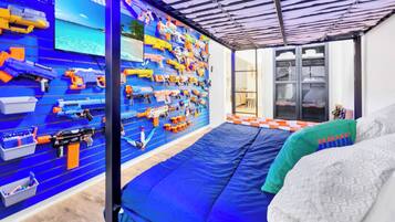 6 bedrooms, iron/ironing board, travel cot, free WiFi
