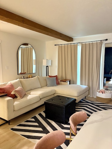 Cozy Lake Golf Condo Romantic Escape + Girls getaway +Near Silverwood+Bunk Beds