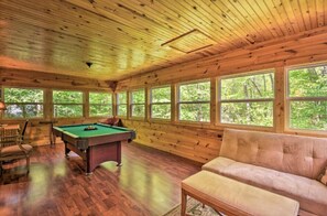 Spielezimmer