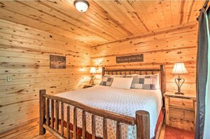 1 bedroom, iron/ironing board, free WiFi, bed sheets - Highline 1/1 Cabin! Pool Table! Near Helen! (Clarkesville)