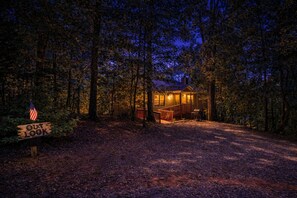 Exterior - Outlook Cabin! Close to Helen! (Clarkesville)