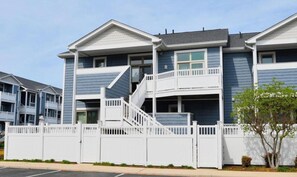 Exterior - Cozy 2-bedroom condo with AC in pleasant Ocean City (Ocean City)