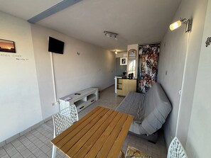 TV - Studio Port Soleil 580 - Residence with swimming pool - 2 people (AGDE)