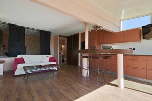 Dining - PINK LADY - Villa Port Nature 12 - Luxury - 4 people (AGDE)