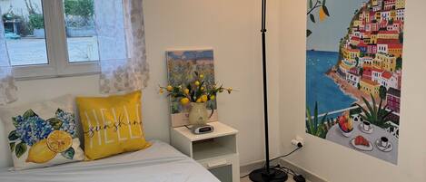 1 chambre, fer et planche à repasser, Wi-Fi gratuit, draps fournis