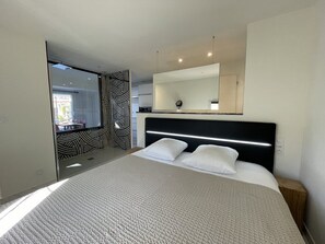 1 bedroom - SWING – Villa Port Nature 50 – Luxury – 2 People (AGDE)