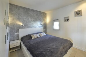 1 bedroom, free WiFi - MORGANN - Villa Port Nature 22 - Luxury - 2 people (AGDE)