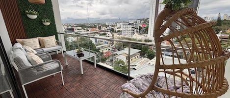 Apartment, Mountain View