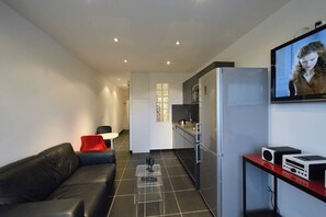 TV - ELLE  et  LUI - Port Nature Studio 830 - Luxury - 2 people (AGDE)