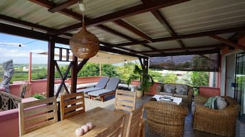 Rumah, 2 kamar tidur, akses difabel, kolam renang pribadi | Tempat makan outdoor