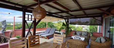 House, 2 Bedrooms, Accessible, Private Pool | Outdoor dining