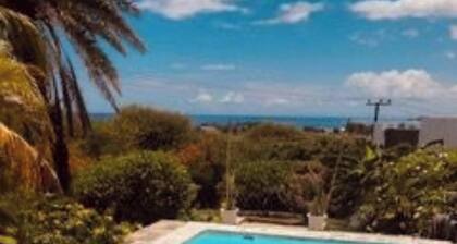 Ocean View Guesthouse in Tamarin, Pool, Sunset